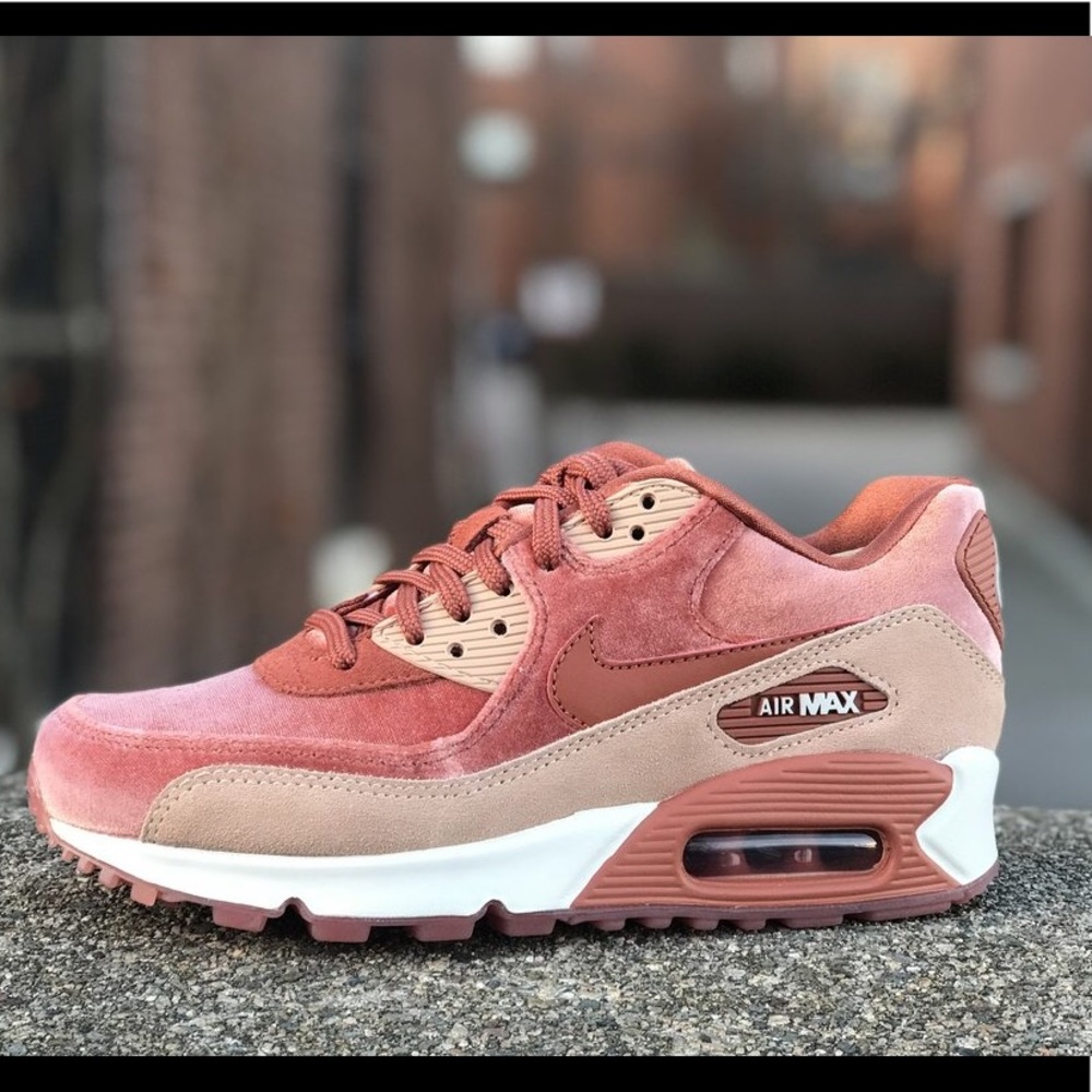 SOLD - Picture 2 of 5